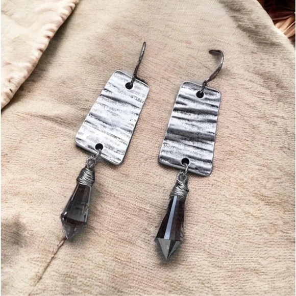 Dangle Crystal Earrings Silver Hammered Boho - Picture 3 of 9
